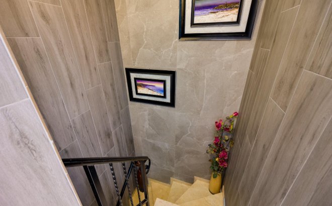 Resale - Bungalow -
Torrevieja - La Siesta - El Salado - Torreta