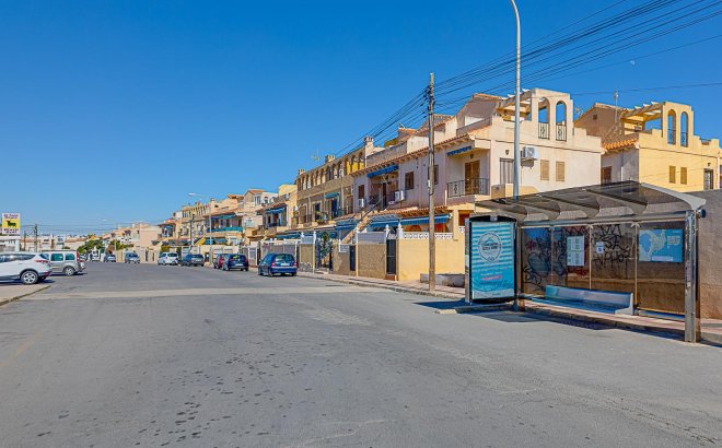Resale - Bungalow -
Torrevieja - La Siesta - El Salado - Torreta