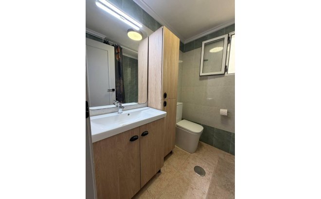 Resale - Apartment -
Torrevieja - Centro