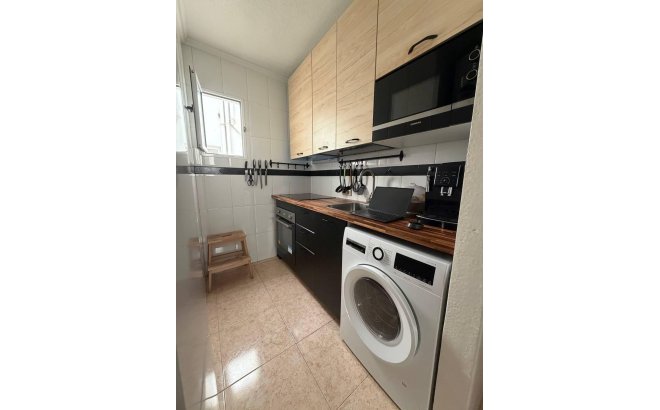 Resale - Apartment -
Torrevieja - Centro