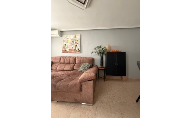 Resale - Apartment -
Torrevieja - Centro