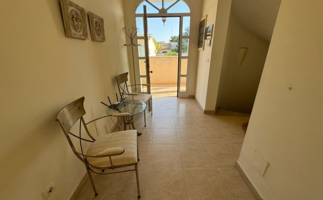Resale - Villa -
Orihuela Costa - Playa Flamenca