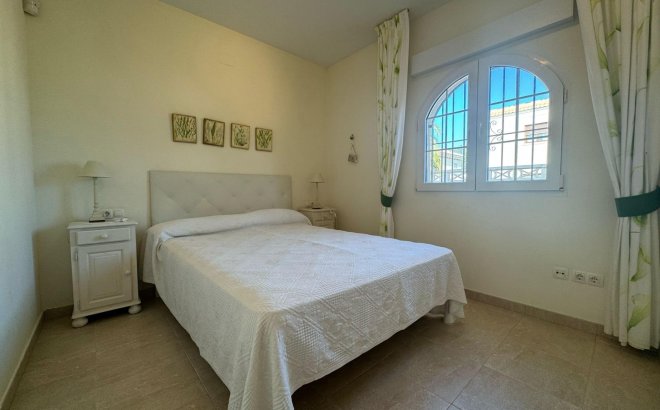 Resale - Villa -
Orihuela Costa - Playa Flamenca