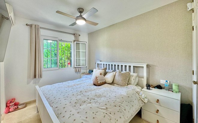 Resale - Bungalow -
Orihuela Costa - Villamartín-las Filipinas
