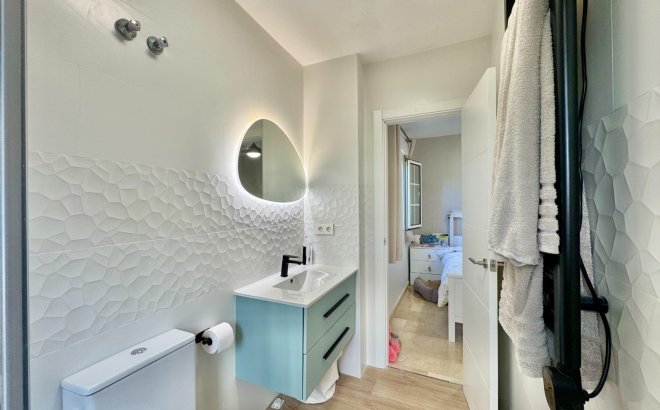 Resale - Bungalow -
Orihuela Costa - Villamartín-las Filipinas