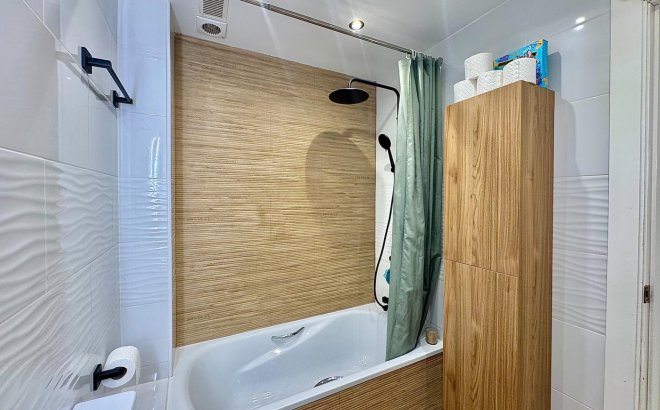 Resale - Bungalow -
Orihuela Costa - Villamartín-las Filipinas
