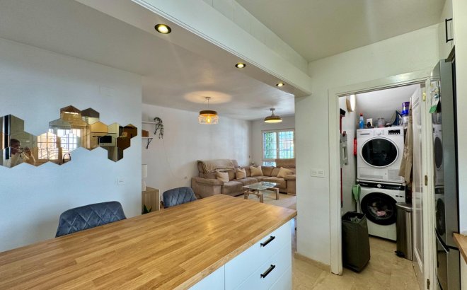 Resale - Bungalow -
Orihuela Costa - Villamartín-las Filipinas