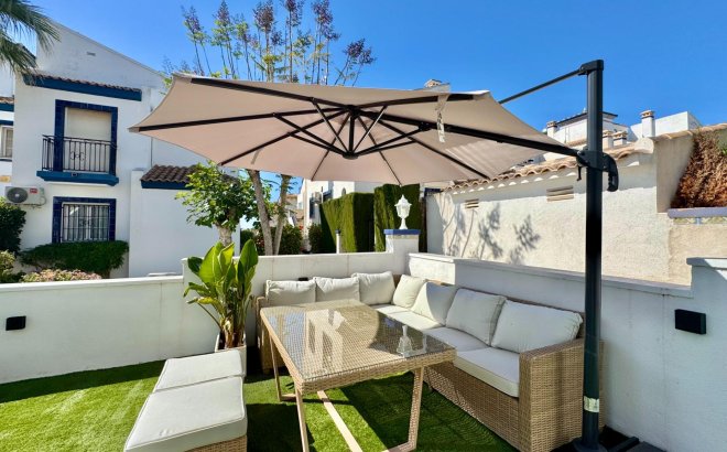 Resale - Bungalow -
Orihuela Costa - Villamartín-las Filipinas