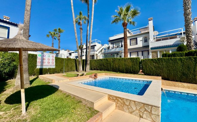 Resale - Bungalow -
Orihuela Costa - Villamartín-las Filipinas