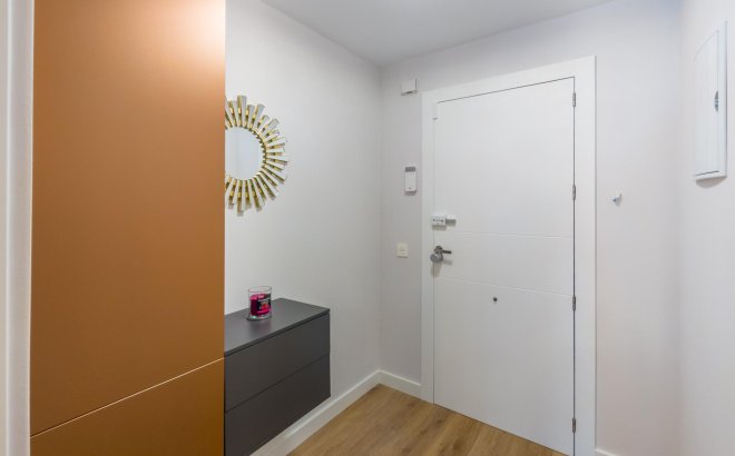 Resale - Apartment -
Torrevieja - Playa del Cura