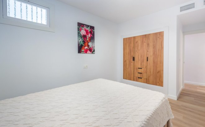 Resale - Apartment -
Torrevieja - Playa del Cura