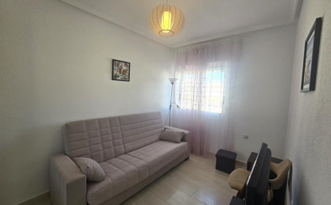 Resale - Apartment -
Torrevieja - Centro