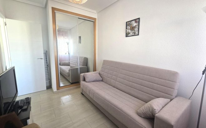Resale - Apartment -
Torrevieja - Centro