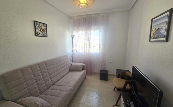 Resale - Apartment -
Torrevieja - Centro
