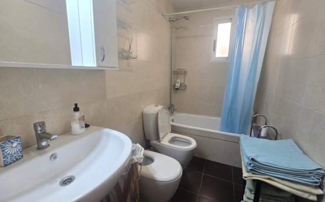 Resale - Apartment -
Torrevieja - Centro