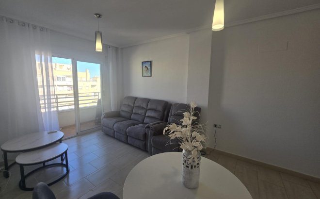 Resale - Apartment -
Torrevieja - Centro