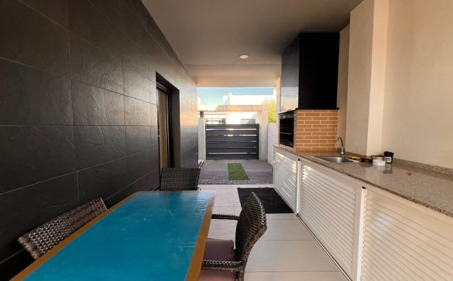 Resale - Villa -
Orihuela Costa - Lomas de Cabo Roig