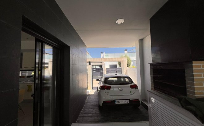 Resale - Villa -
Orihuela Costa - Lomas de Cabo Roig
