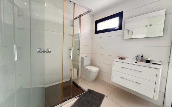 Resale - Villa -
Orihuela Costa - Lomas de Cabo Roig