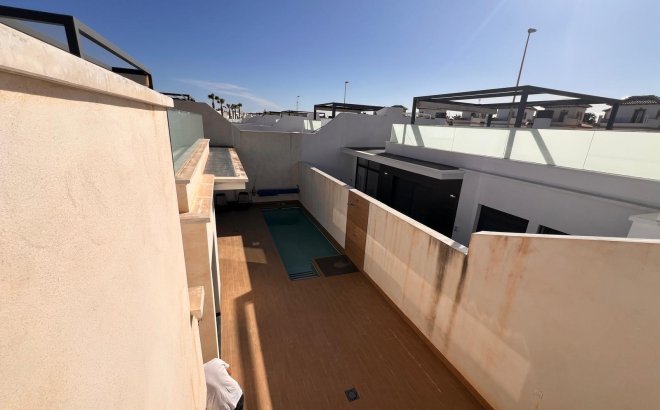 Resale - Villa -
Orihuela Costa - Lomas de Cabo Roig