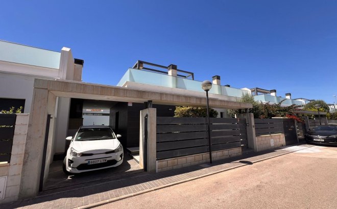 Resale - Villa -
Orihuela Costa - Lomas de Cabo Roig