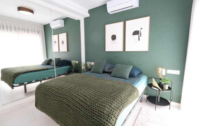 Resale - Villa -
Rojales - Inland
