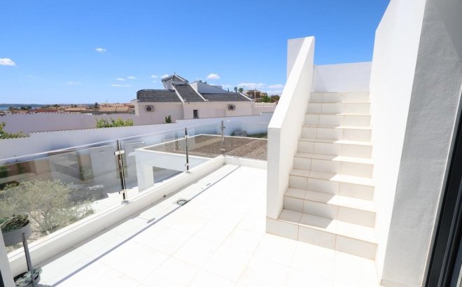 Resale - Villa -
Rojales - Inland