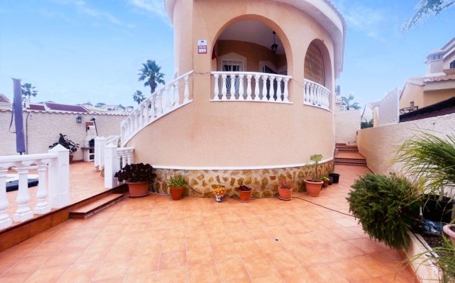 Resale - Villa -
Ciudad Quesada - Costa Blanca