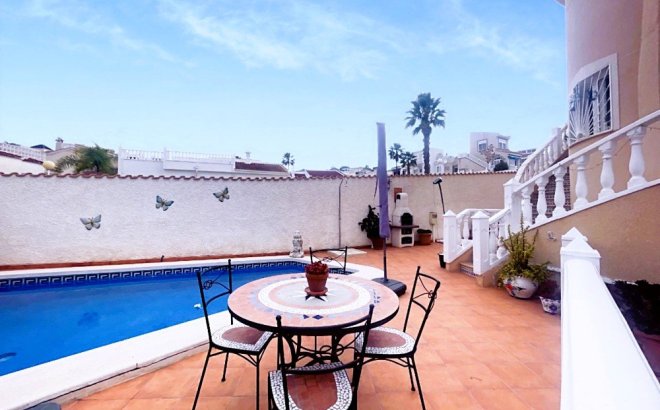 Resale - Villa -
Ciudad Quesada - Costa Blanca