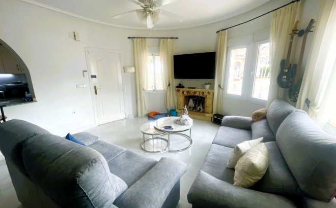 Resale - Villa -
Ciudad Quesada - Costa Blanca