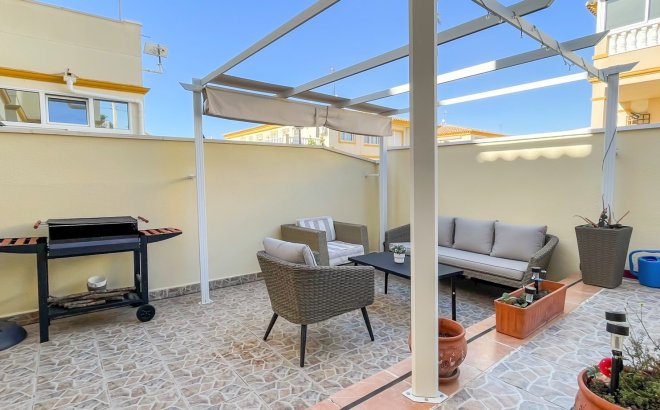 Resale - Bungalow -
Orihuela Costa - Costa Blanca
