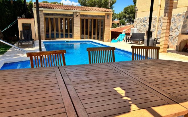 Resale - Villa -
Los Balcones - Costa Blanca