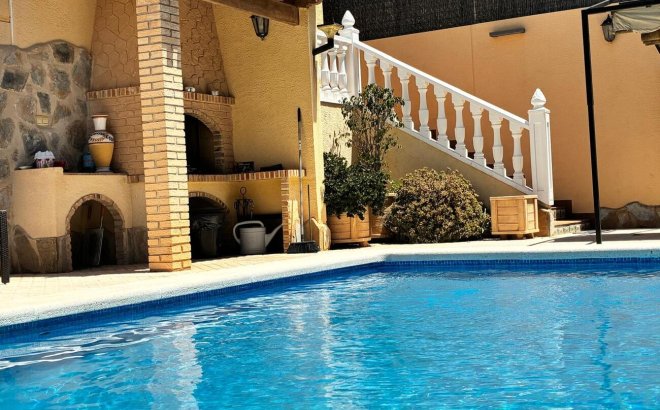 Resale - Villa -
Los Balcones - Costa Blanca