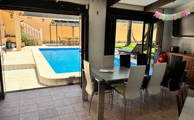 Resale - Villa -
Los Balcones - Costa Blanca