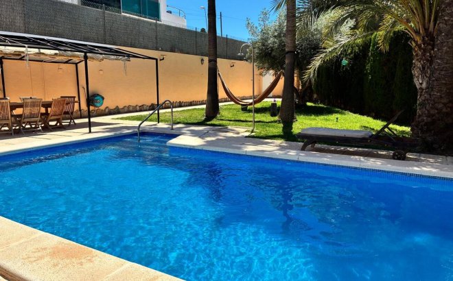Resale - Villa -
Los Balcones - Costa Blanca