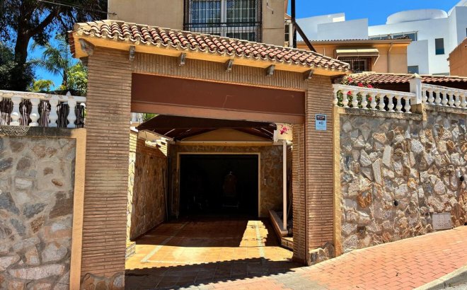 Resale - Villa -
Los Balcones - Costa Blanca