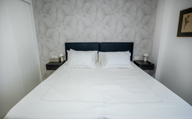 Resale - Penthouse -
Los Altos - AMANECER