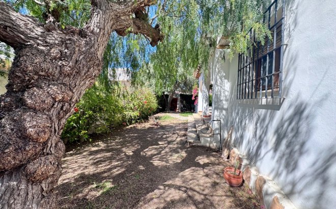 Resale - Villa -
Orihuela Costa - Cabo Roig