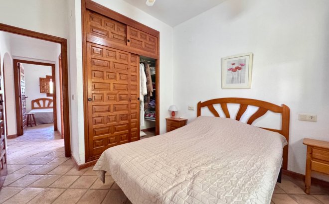 Resale - Villa -
Orihuela Costa - Cabo Roig