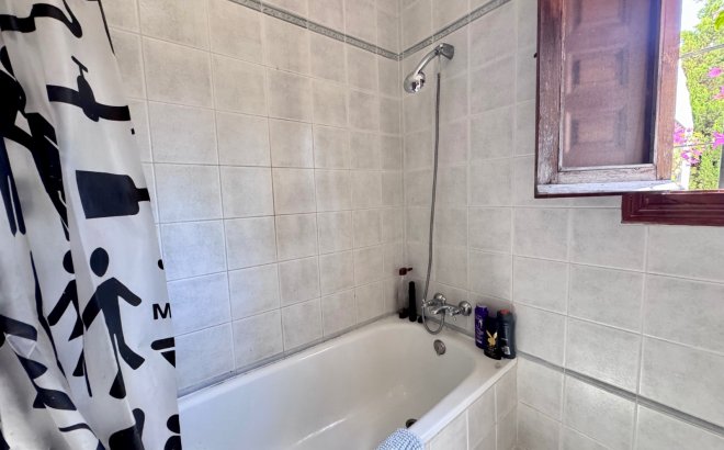 Resale - Villa -
Orihuela Costa - Cabo Roig