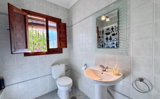 Resale - Villa -
Orihuela Costa - Cabo Roig