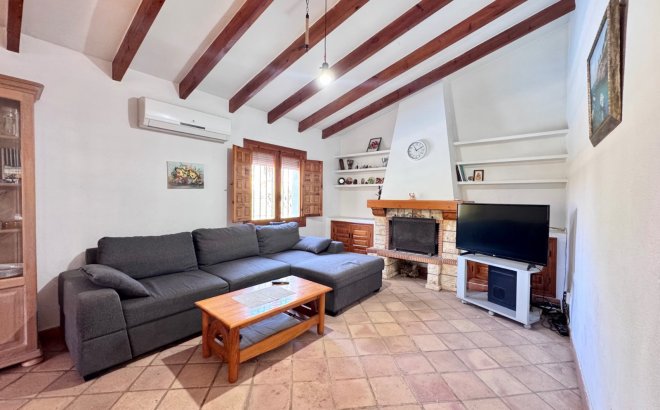 Resale - Villa -
Orihuela Costa - Cabo Roig