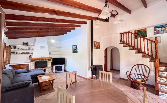 Resale - Villa -
Orihuela Costa - Cabo Roig