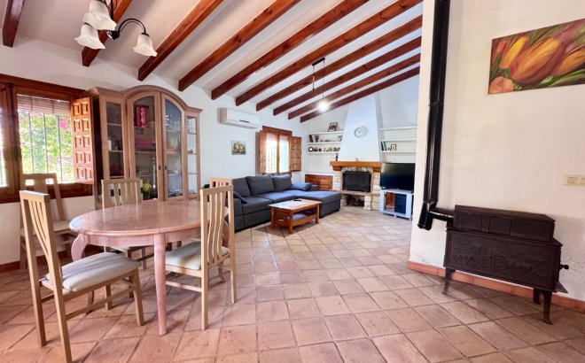 Resale - Villa -
Orihuela Costa - Cabo Roig