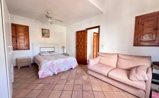 Resale - Villa -
Orihuela Costa - Cabo Roig