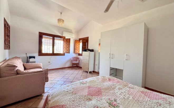 Resale - Villa -
Orihuela Costa - Cabo Roig