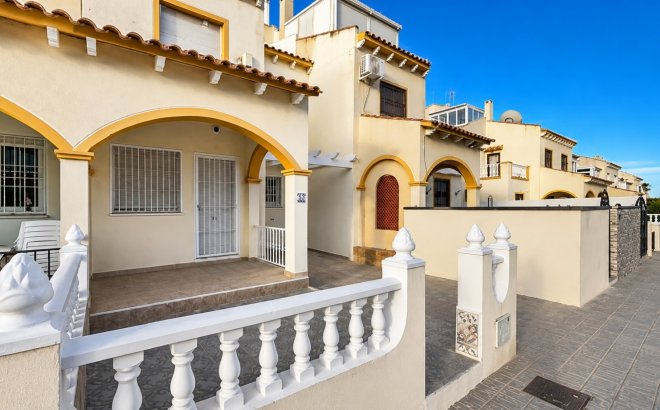 Resale - Town House -
Orihuela Costa - Costa Blanca