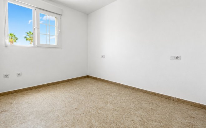Resale - Town House -
Orihuela Costa - Costa Blanca