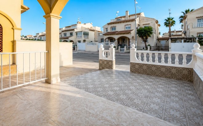 Resale - Town House -
Orihuela Costa - Costa Blanca