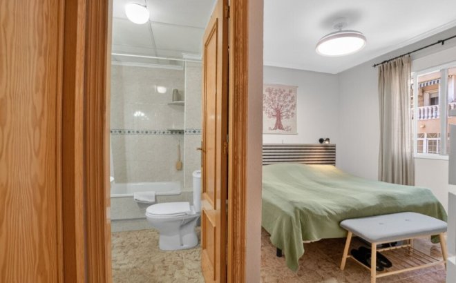Resale - Apartment -
Torrevieja - Costa Blanca